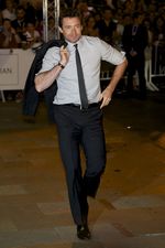 Berusia 44 Tahun, Hugh Jackman Makin Cool