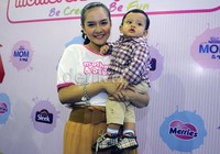 Intan dan buah hati.