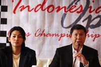 Ketua Umum PB Percasi Hashim Djohohadikusumo memberikan keterangan pers dengan didampingi GM Utut Adianto dan Ita Gayatri.