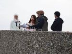 Raline Shah Berhijab di 99 Cahaya di Langit Eropa