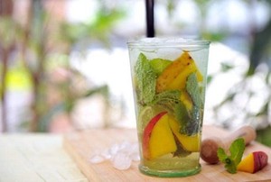 Kapan Batas Aman Menyimpan Infused Water?