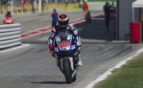 Lorenzo Tercepat di Latihan Bebas Pertama