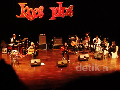 Konser Nostalgia Koes Plus