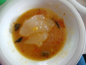 Papeda, Kuliner Selengket Lem Tapi Nikmat Bikin Ketagihan