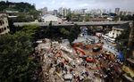 Gedung di India Ambruk, 28 Orang Tewas