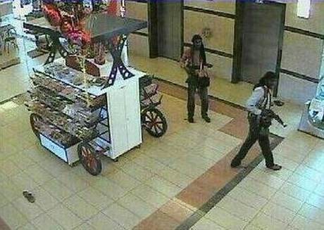 Para Eksekutor Sandera di Mal Kenya yang Terekam Kamera