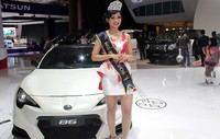 Putri Indonesia DKI Jakarta II 2013 yang memiliki moto percaya diri apa adanya serta membawa kejujuran ternyata memimpikan sebuah mobil Toyota 86. (Foto M Ikhsan).