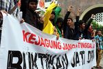 Puluhan Orang Demo Kejagung