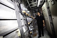 Rencananya mulai 1 Oktober 2013 PLN kembali menaikkan tarif  dasar listrik (TDL).