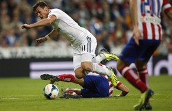 Ini adalah laga kandang pertama Gareth Bale di La Liga. Bermain setengah babak, pemainan termahal dunia itu harus menerima kenyataan pula bahwa timnya menelan kekalahan. REUTERS/Javier Barbancho.