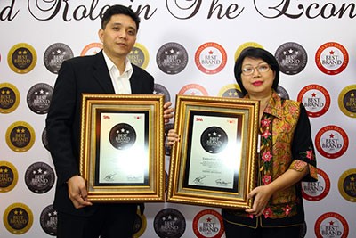 BCA Kembali Raih Indonesian Best Brand Awards 2013