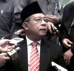 KPK Kembali Periksa Mantan Gubernur BI, Darmin Nasution