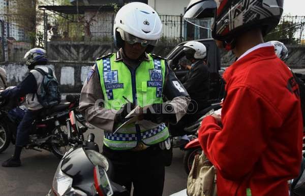 Polisi Gelar Razia Kendaraan yang Lawan Arus Hingga 5 Oktober