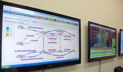 Melongok Isi Dapur Command Center Telkomsel di KTT APEC