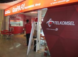 Melongok Isi Dapur Command Center Telkomsel di KTT APEC