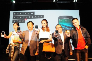 BlackBerry 9720 akan tersedia di semua BlackBerry Lifestyle Store dan BlackBerry retail store di semua kota besar mulai 4 Oktober 2013,  melalui distributor Teletama Artha Mandiri (TAM), Trikomsel Oke (Comtech), dan Surya Citra Multimedia (SCM).