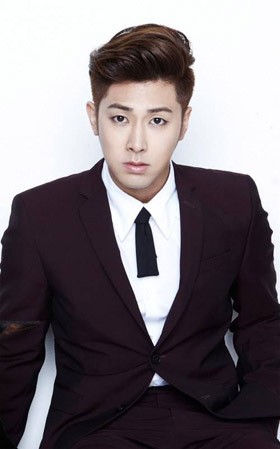 Yunho TVXQ Siap Main Drama Bareng Kim Soo Hyun