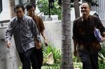 Ketua OJK Penuhi Panggilan KPK