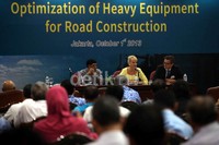 Oleh karenanya pemerintah akan mendorong terwujudnya bisnis penyewaan alat berat yang akan menjamin tersediannya alat berat yang dibutuhkan dalam pekerjaan konstruksi.