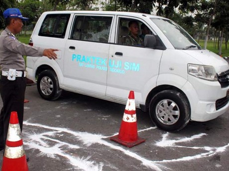 Bikin SIM A Harus Bayar Sertifikasi Safety Driving Rp 635.000?
