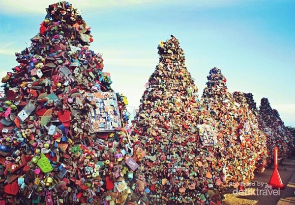 Romantisnya Gembok Cinta di Namsan Tower, Seoul