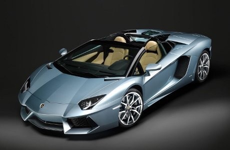 Bulan Ini Pajak Barang Mewah Ferrari dan Lamborghini Cs Naik