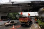 Pemeliharaan Jembatan Kolong Tol