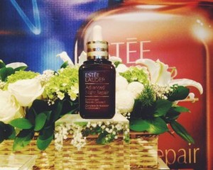 Atasi Masalah Kulit karena Kurang Tidur dengan Serum Terbaru Estee Lauder