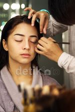 Mengintip Behind The Scene Pemotretan Nikita Willy