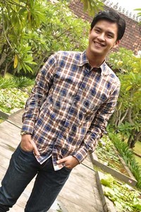 Percayalah, saya nggak kemana-mana kok. Saya masih di dunia entertainer dan menghibur kalian semua, ungkap Morgan. Noel/detikHOT.