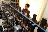 Mereka memakai batik untuk memperingati Hari Batik Nasional. Agus Trimukti/Humas PLN.