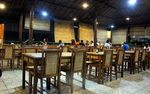 Empal Penjet dan Es Tipis di Restoran a la Rumah Joglo