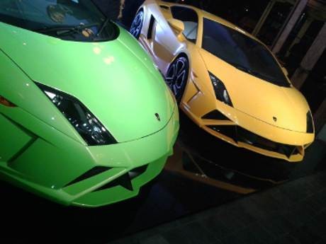 Bulan Ini Pajak Barang Mewah Ferrari dan Lamborghini Cs Naik