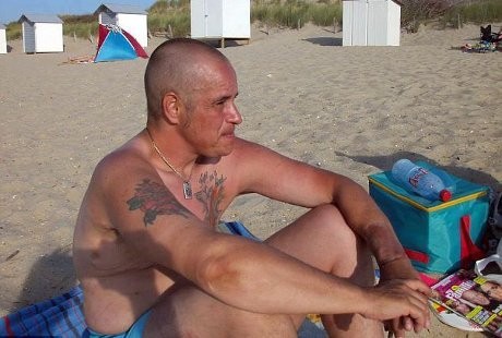 Merasa Seperti Monster Usai Operasi, Transgender Ini Minta Disuntik Mati