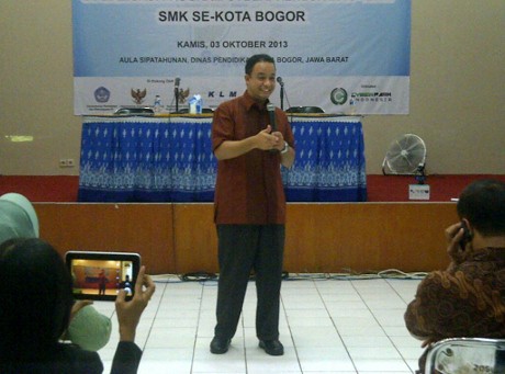 Akil Ditangkap KPK, Anies: Harus Dihukum 2 Kali Lipat dari Orang Biasa