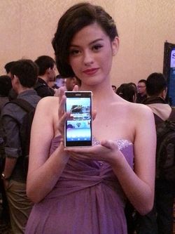 Si Cantik dan Xperia Z1, Kombinasi Sempurna!