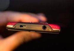 Vertu Constellation, Ponsel Android untuk Orang Kaya