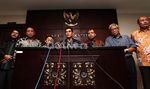 Akil Mochtar Ditangkap, Hakim MK Gelar Konpers