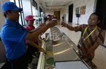 Es Krim dan Kopi Gratis untuk Peliput APEC