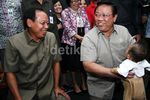 Menko Kesra dan Menpera Kunjungi Korban Kebakaran