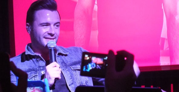 Showcase di Jakarta, Shane Filan Nyanyikan Lagu Westlife