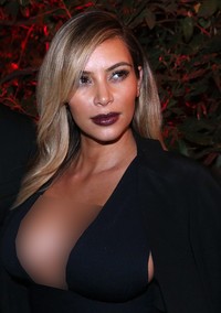 Ini penampilan sensasional Kim Kardashian yang super seksi. Franck Fife/AFP.