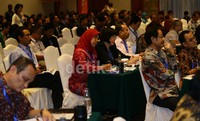 Kendala yang dihadapi dalam pengembangan energi terbarukan itu adalah peran swasta yang masih minim. Padahal, peran swasta sangat dibutuhkan berkontribusinya.