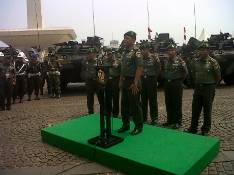 Wiih! 200 Unit Alat Perang Milik TNI AD Mejeng di Monas