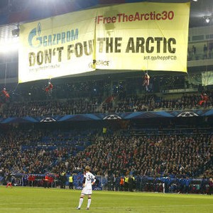Greenpeace dan Sepakbola yang Penuh dengan (Perusahaan) Energi