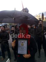 Aksi Tolak Pemadaman Listrik