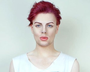 Pria Ini Bisa Ubah Wajahnya Mirip Miley Cyrus Hingga Liz Taylor