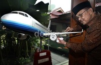 Habibie bilang, industri dirgantara yang dibangunnya tidak untuk keperluan berperang, melainkan untuk melawan kemiskinan dan ketidakadilan.     