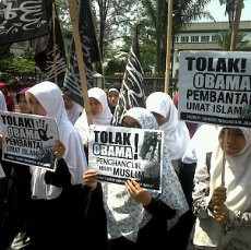 Belum Tahu Obama Batal Datang, HTI Jabar Demonstrasi Tolak Obama
