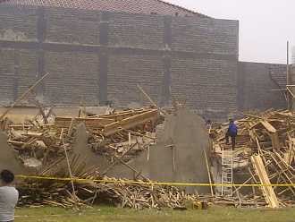  1 Orang Tewas Akibat Rumah Roboh di Kalideres